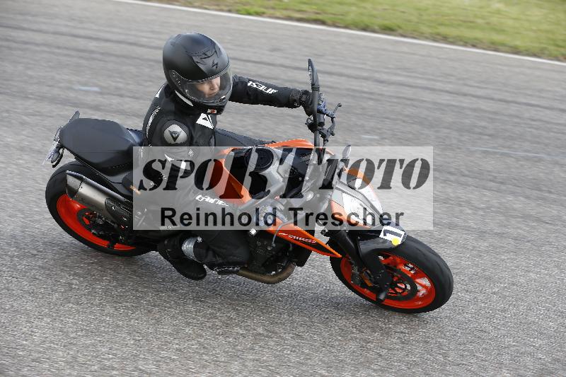 Archiv-2025/09 22.04.2025 Cornu Master School ADR/rot-rouge/1